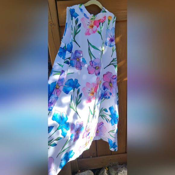 Floral Summer Dress - Picture 2 of 4